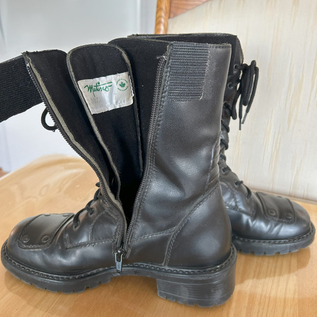 Bottes de moto  Martino en cuir  (pointure 7) dans Femmes - Chaussures  à Longueuil/Rive Sud