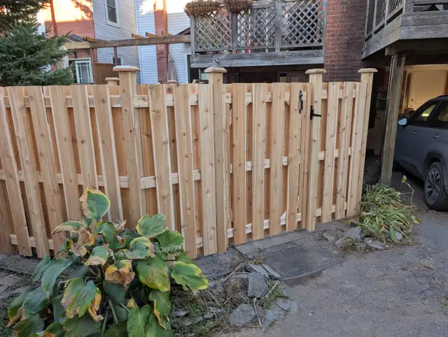 New Wood Fence Pro Builder Serving the 613 repair