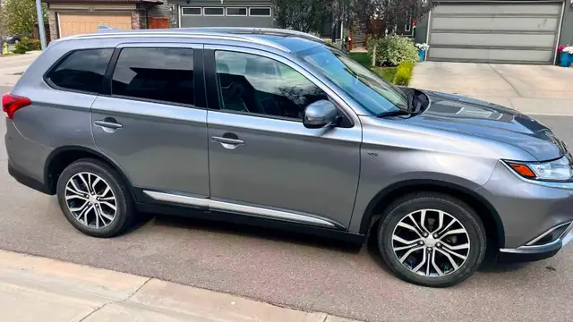 2018 Mitsubishi Outlander SE Touring Edn (88k kms,CARFAX avail.)63871127008769120