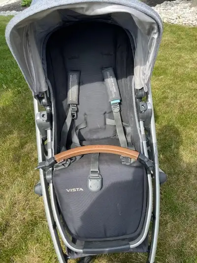 UPPAbaby VISTA Stroller Bundle – Henry - 2018 - $500 OBO, View more