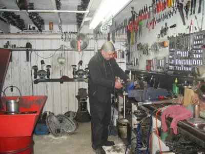DEMANDER SYLVAIN POUR INFORMATION AU 450-586-0602 ou 514-730-7250. JE VEND OU RÉPARE TRANSMISSION MA...