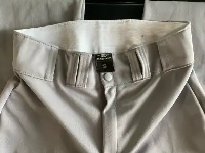 Gently used men’s size small baseball pant, elasticized cuff, Located in southeast Regina