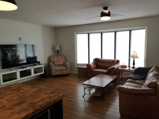 Freshly Painted 3 Bedroom Upstairs Suite on a Corner Lot