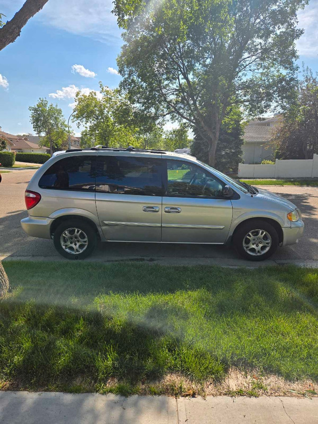 *2004 Dodge Caravan* in Cars & Trucks in St. Albert - Image 3
