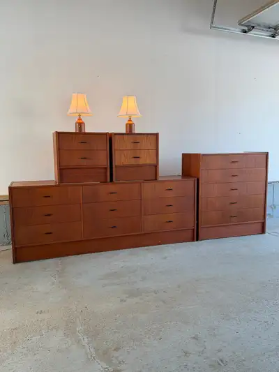 Instagram @playhouse.retro Vintage mid century 6 piece teak dresser set. 9 drawer lowboy dresser x1...