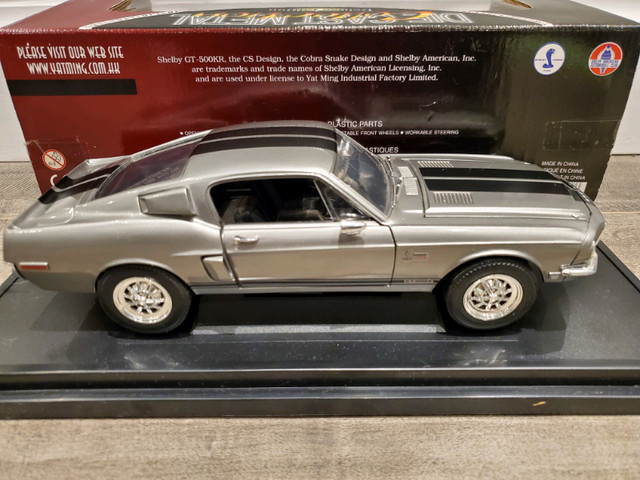 1:18 Diecast Road Legends 1968 Shelby GT-500KR Grey in Arts & Collectibles in Kawartha Lakes - Image 2