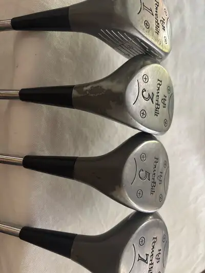 RH complete golf set PowerBilt ProSonic Stianless Steel Woods: 1,35,7 Irons: 3-9 Grips in great shap...