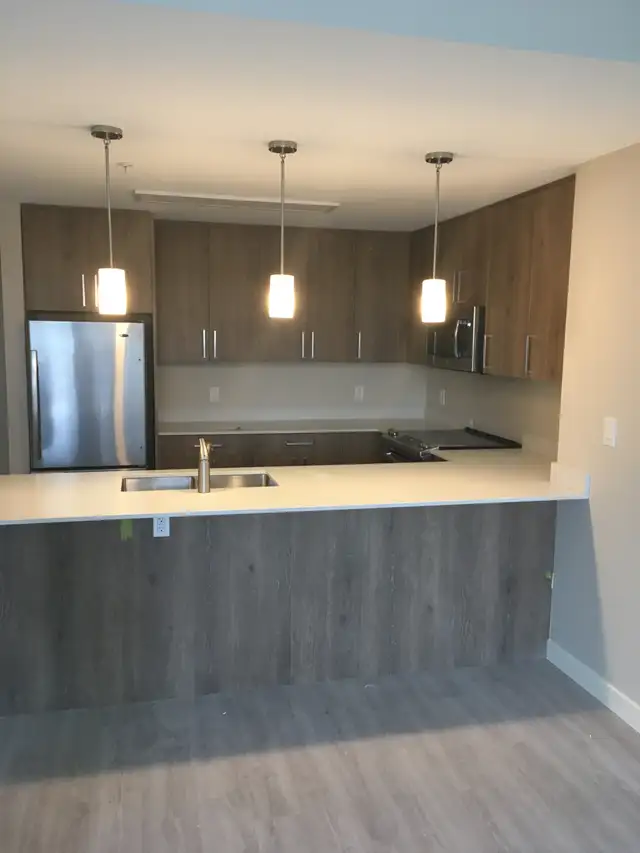 Modern Top Floor Condo