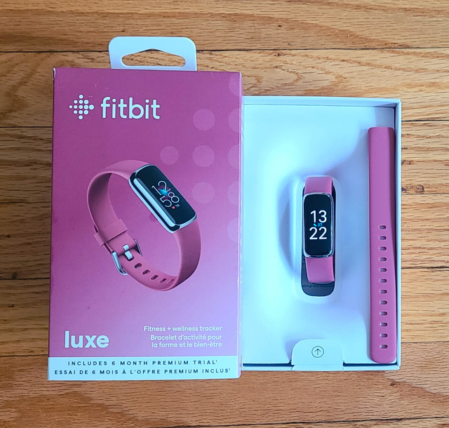 Fitbit Luxe with box - silver & pink - fitness tracker watch | General  Electronics | Winnipeg | Kijiji