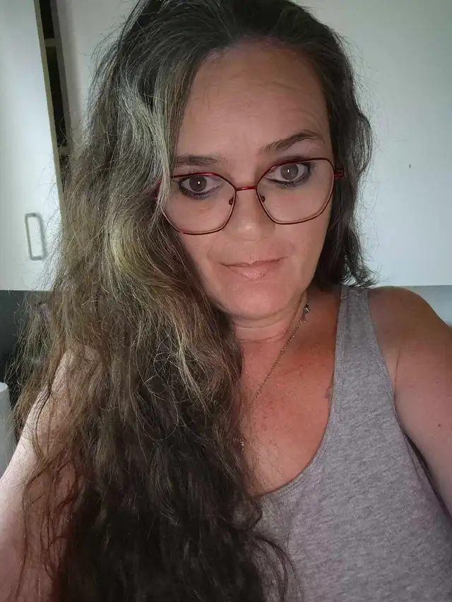 looking for female friendships