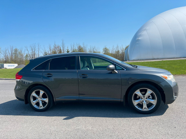 2010 TOYOTA VENZA 1 OWNER CERTIFIED in Cars & Trucks in Ottawa - Image 3