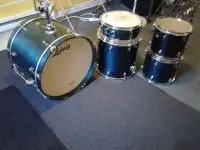 Drum Ludwig + cymbales Zildjian A Custom + Hardware et gig bags