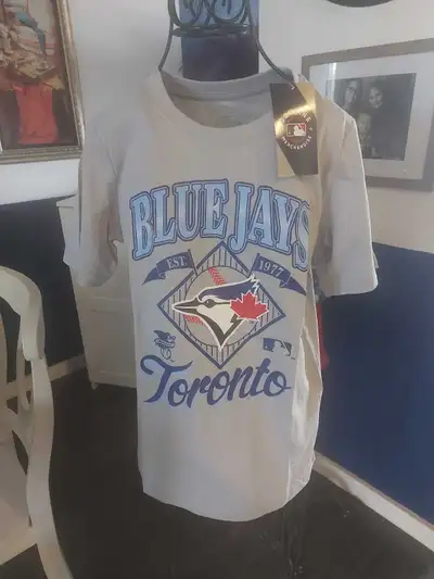 Toronto blue jays youth t shirt medium , View more