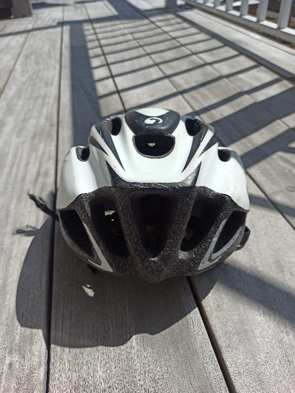 Casque de vélo pour petite tete - blanc dans Autre  à Ville de Montréal - Image 4