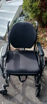 Foldable Helio A7 wheelchair