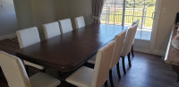 Dining Table and Chairs - BEAUTIFUL!
