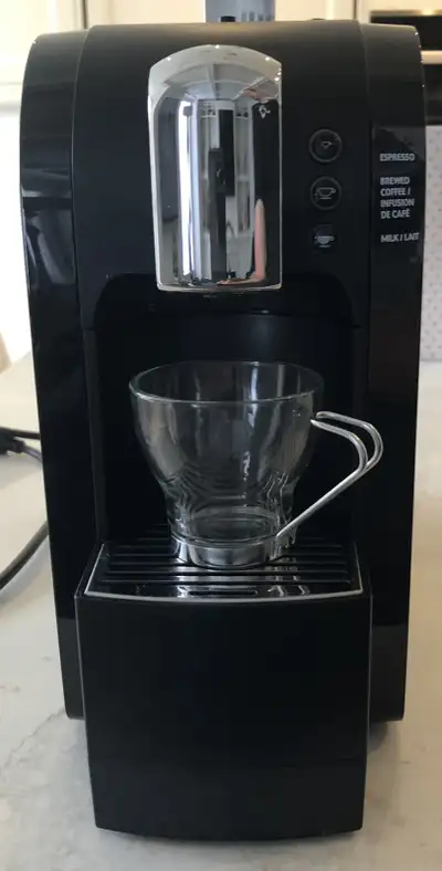 Starbucks Verismo Coffee Machine - model 580, View more