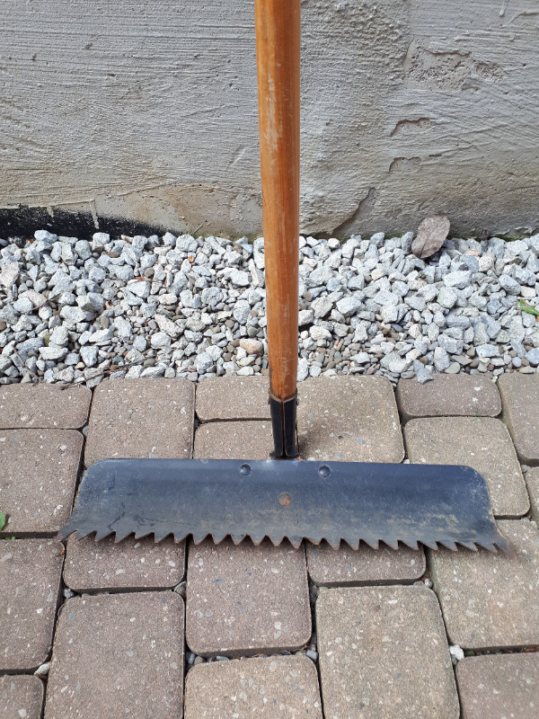 Metal Rake | Outdoor Tools & Storage | Mississauga / Peel Region | Kijiji