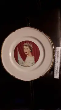 Queen Elizabeth Coronation Plate 1953 - Royal family