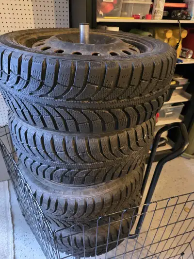 Set of 4 Champiro ice pro 215/50 R17 Several seasons left on these tires
