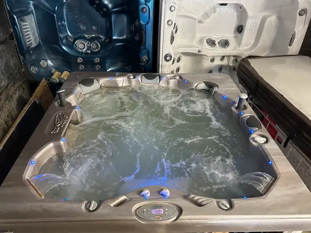 2014 Elite Spa HotTub 63782599450499123
