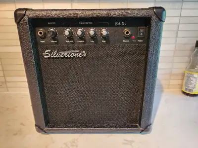 SUPERBE Ampli de basse/Guitare Silvertone BA Xs! 10watts! Ships!, View more