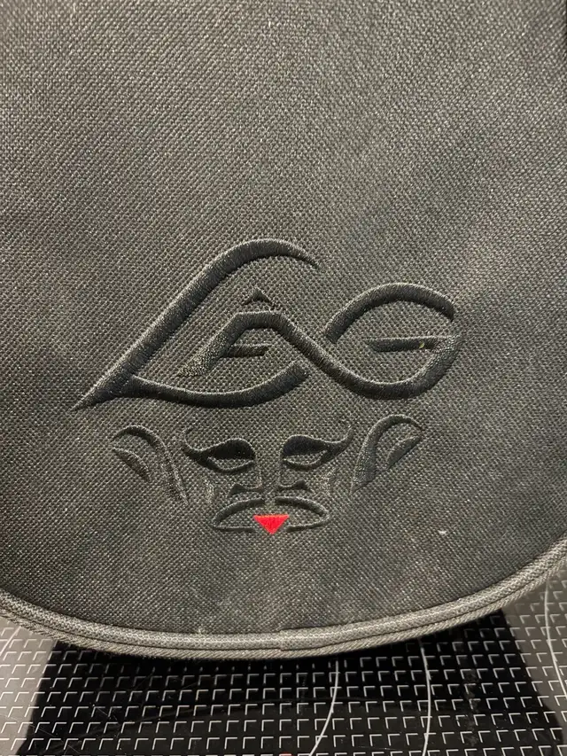 Kala KA-CEM Exotic Mahogany Concert Ukulele with EQ in Guitars in City of Montréal - Image 11