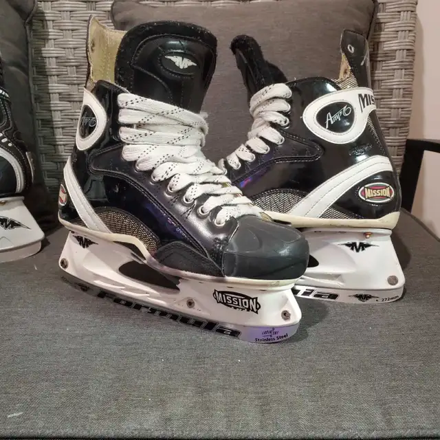 New  size 8.5 MISSION Skates  $175 Each set in Hockey in Barrie - Image 6