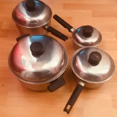 Batterie de cuisine Beyer, 8 pièces. Stainless Steel 18/10 Fond encapsulé pour conduite efficace de...