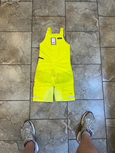 New Patagonia baby snow pile bibs, View more