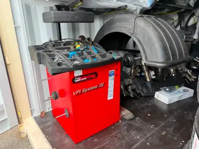 John Bean VPI System lll Tire Balancer Max Weight - 154lbs Max Diameter - 44in Max Width - 20in Work...