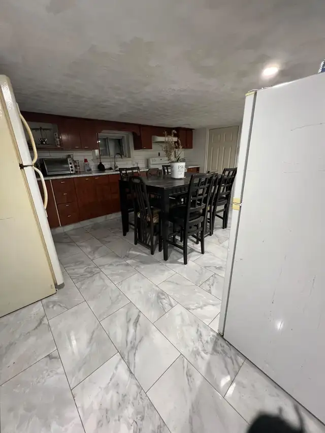 Chambre Privé \ Private Room -  Full house \ Maison in Room Rentals & Roommates in City of Montréal - Image 7