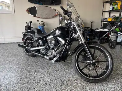 2016 harley davidson fxsb breakout for sale, stage 1 tuned. Immaculate condition. Only 5500 km. Ride...