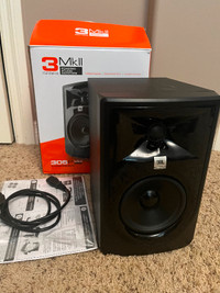 JBL 305P MKII Powered 5In Two-Way Studio Monitor NEW