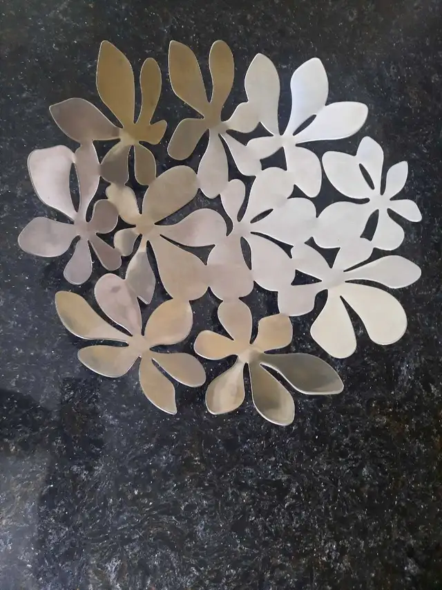 grand bol  en stainless in Home Décor & Accents in Gatineau - Image 2