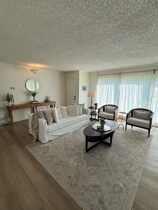 North Glenora Bungalow for rent in Long Term Rentals in Edmonton - Image 4
