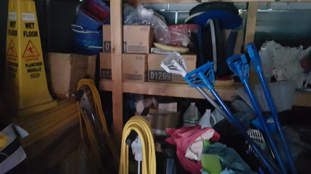 Used Cleaning Equipment and Tools for sale in Other in Mississauga / Peel Region - Image 4