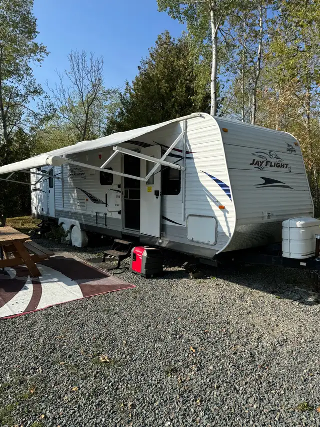 roulotte JayFlight 2011 32' in RVs & Motorhomes in Rouyn-Noranda - Image 2