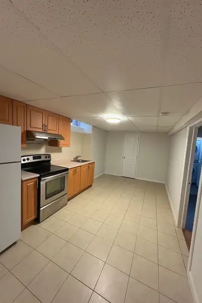 Basement in rent