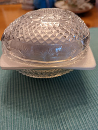 Vintage 70's elegant Fostoria lead crystal soap dish by Avon