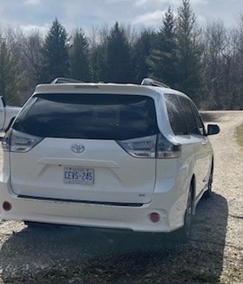 Beautiful Family 8 seater Toyota Sienna 2015 in Cars & Trucks in Guelph - Image 2