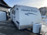 2012 Shadow Cruise S280QBS Trailer