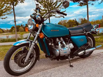 Absolutely stunning first year Goldwing. Highly collectible/desirable and they fetch big money in th...