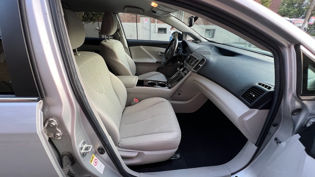 2012 Toyota Venza AWD — photo 5
