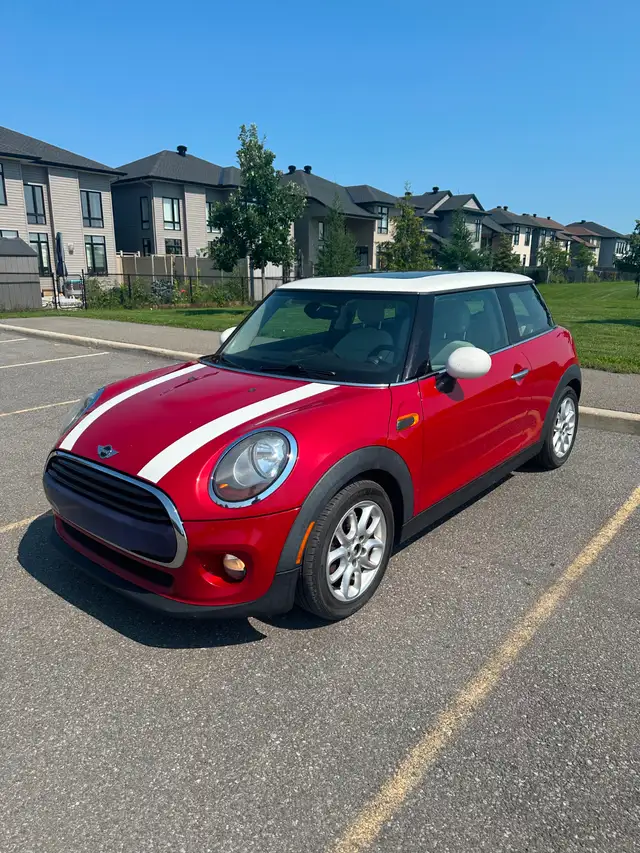 2016 MINI Cooper Manual | 108,000 km | Clean CARFAX