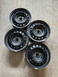 Toyota OEM rims 205/55/R16