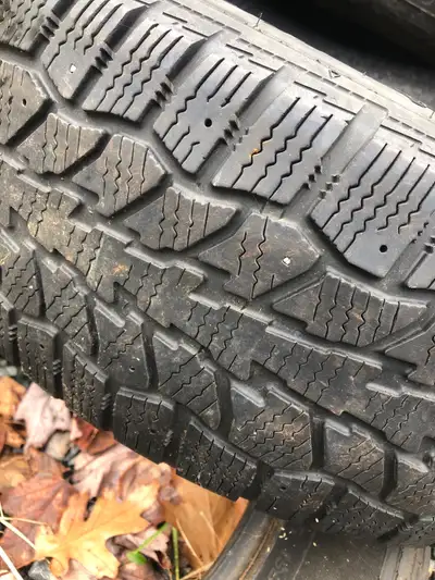 2 195/65/15 winters with 7/32nds of tread Brand : avalanche Rt with snow grip technology Lots of tre...