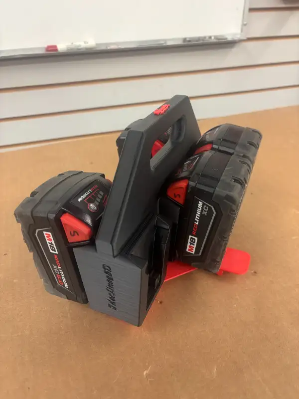 Milwaukee M18 Battery Caddy Holder (4 or 6 Batteries), Packout in Power Tools in Markham / York Region - Image 3