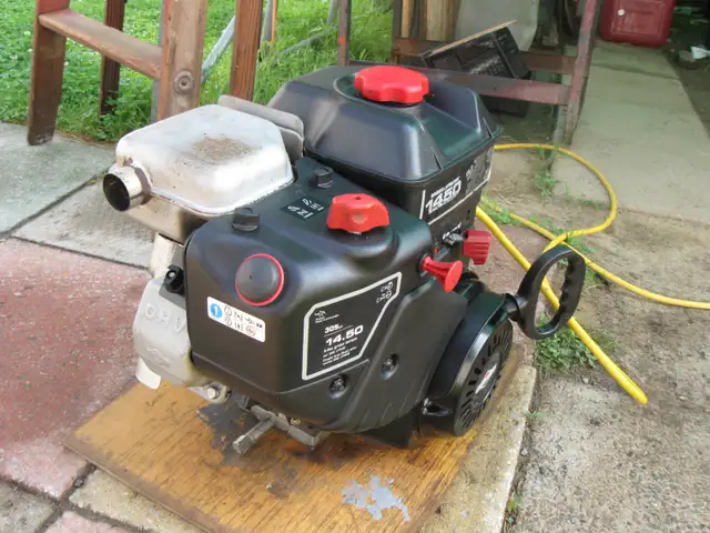 instal gratos moteur 305cc briggs&stratton 14.50 shaft 3/4 & 1 in Snowblowers in Laval / North Shore - Image 3