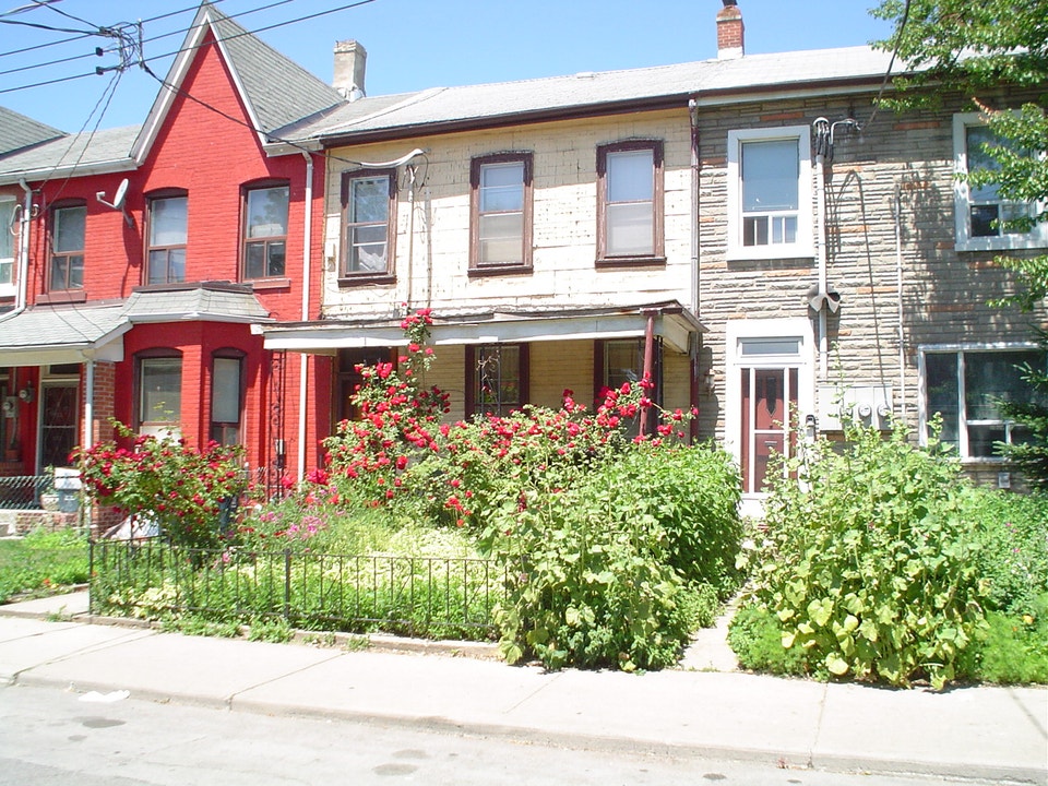 Furnished rooms in central Toronto | Room Rentals & Roommates | City of ...